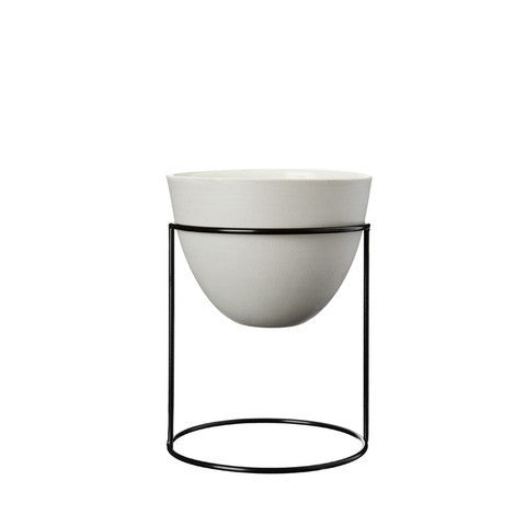 IVY MUSE NEST STAND + POT, BLACK & FEATHER GREY
