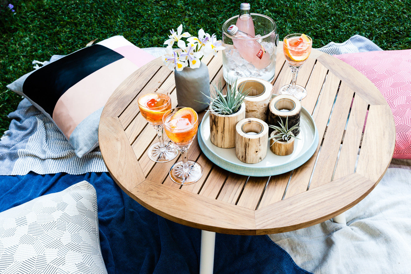 LEVI OUTDOOR COFFEE TABLE